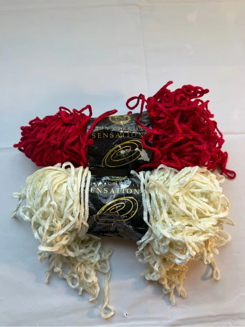✨ DISCONTINUED VINTAGE LION CHENILLE SENSATIONS YARN LOT